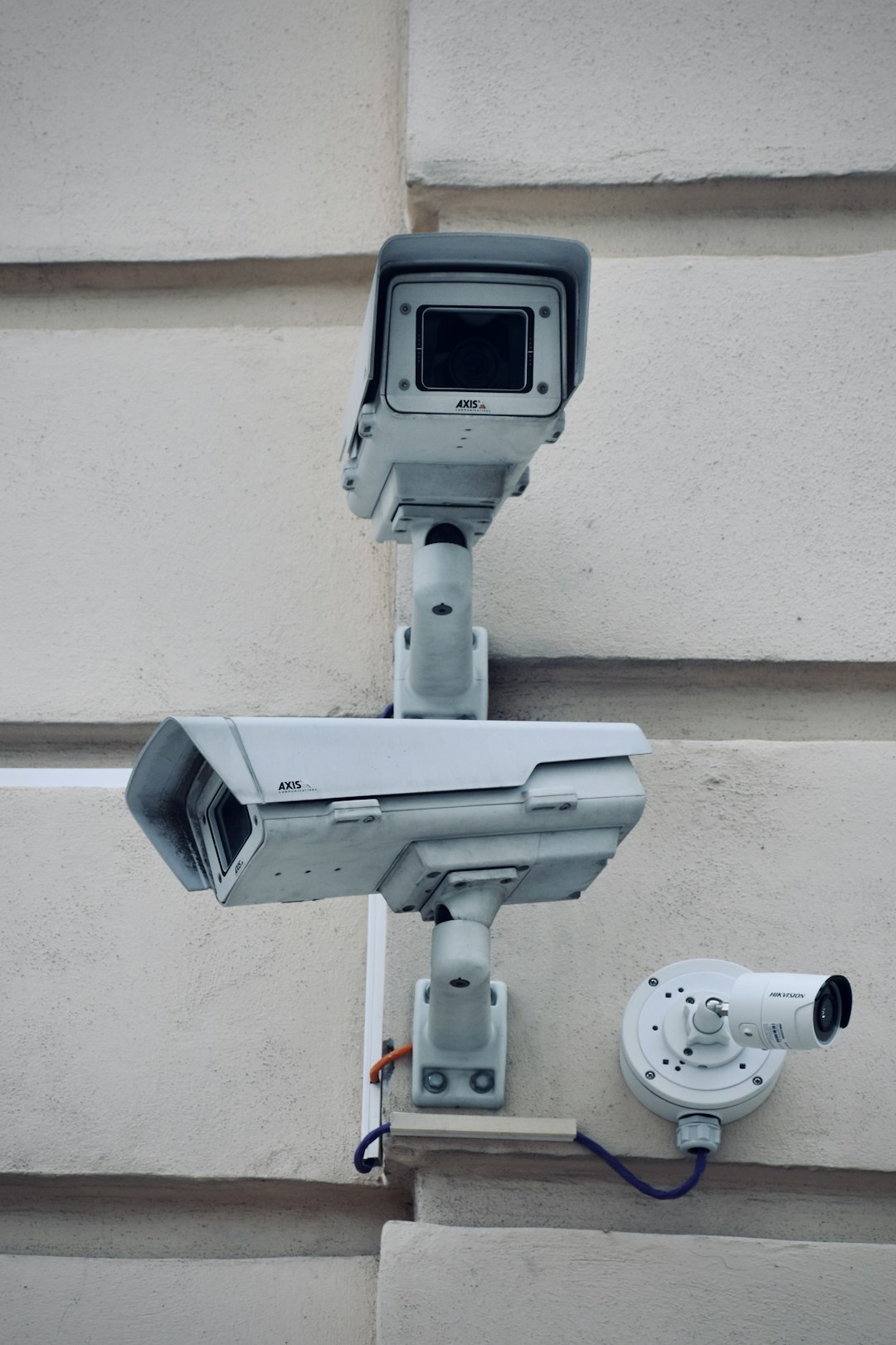 Multiviewer wall showing multiple live camera feeds
